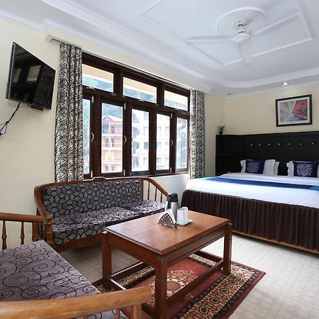 Oyo 9942 Hotel Ravine Дхарамсала Екстериор снимка
